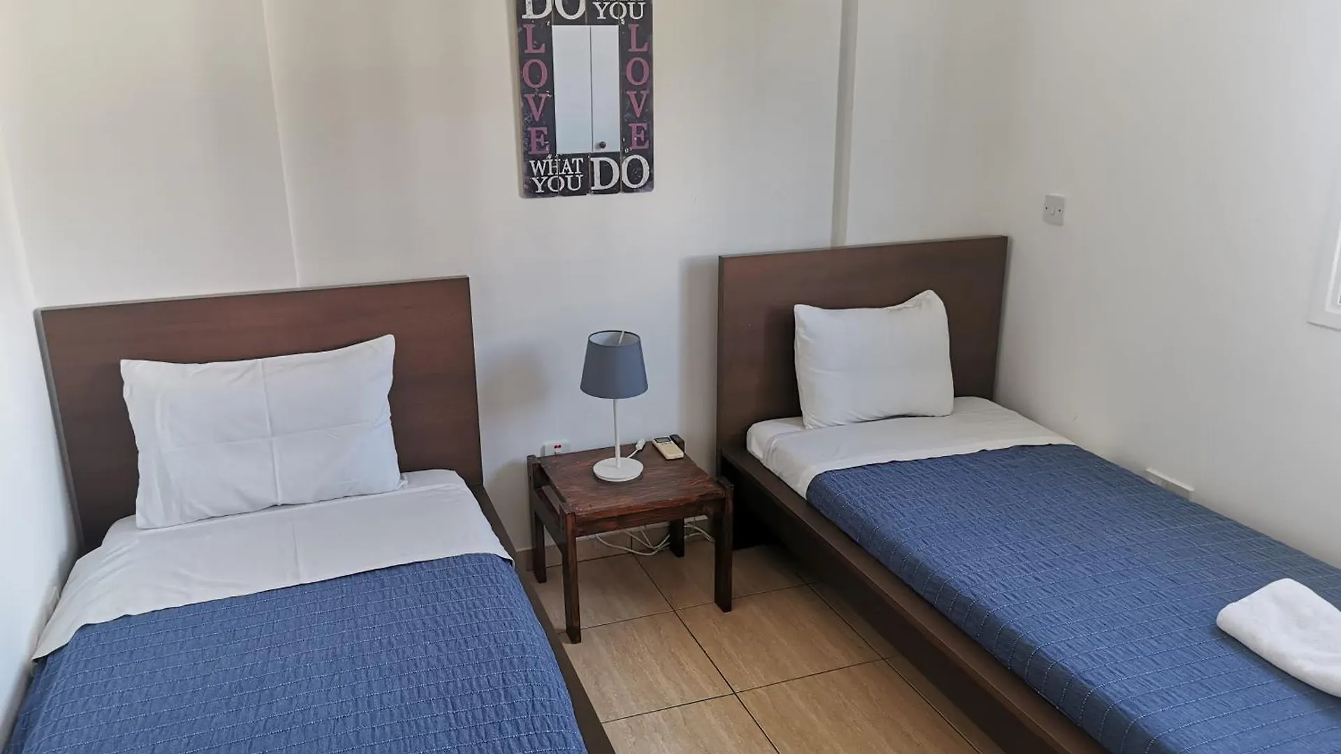 Carisa Downtown With Rooftop Pool Larnaca Cyprus