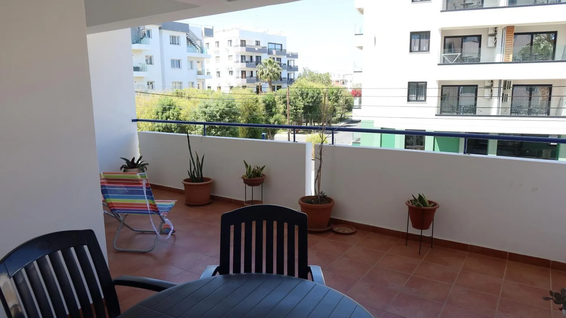 Apartment Carisa Downtown With Rooftop Pool Larnaca Cyprus